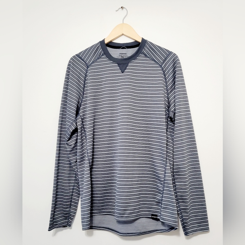Mens Patagonia Long sleeve athletic shirt